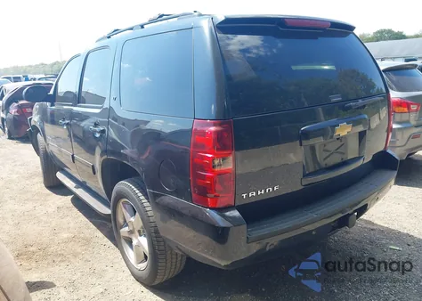 2013 Chevrolet Tahoe Lt z USA, uszkodzony, nr VIN 1GNSKBE08DR214024